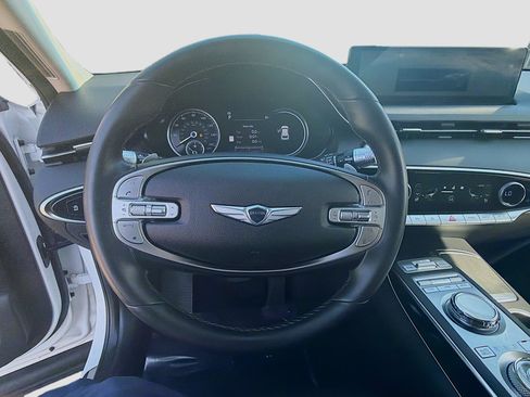 Used 2025 Genesis GV70 2.5T image 8