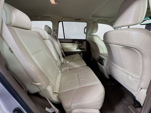 Used 2015 Lexus GX 460 w/ Premium Package image 36