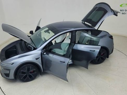Used 2026 Tesla Model Y Performance AWD/4WD image 86