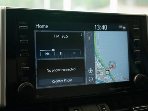 Used 2019 Toyota RAV4 Limited image 26