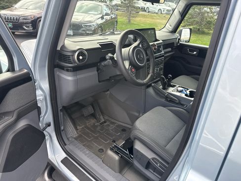 Used 2025 INEOS Grenadier Station Wagon AWD/4WD image 14