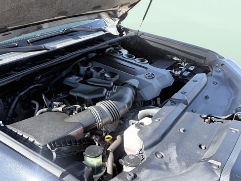 Used 2019 Toyota 4Runner Limited image 19