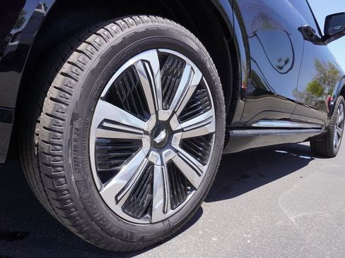 New 2025 Cadillac Escalade IQ Luxury 2 image 6