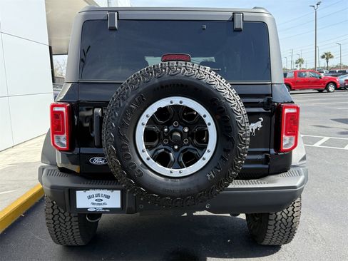 New 2026 Ford Bronco Big Bend w/ Black Diamond Package image 5