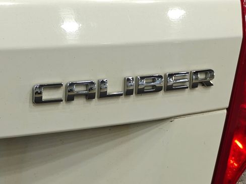 Used 2009 Dodge Caliber SXT FWD image 28