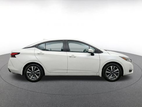 Used 2025 Nissan Versa SV FWD image 14