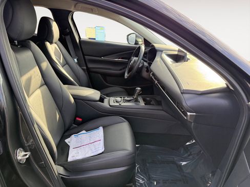 Used 2021 MAZDA CX-30 FWD 2.5 S w/ Select Package image 19