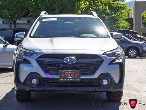 Used 2025 Subaru Outback Touring w/ Popular Package #2 AWD/4WD image 14