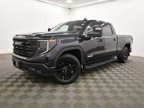 Used 2022 GMC Sierra 1500 Elevation AWD/4WD image 2