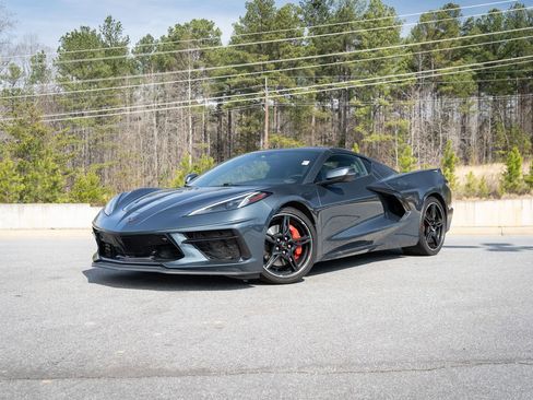 Used 2020 Chevrolet Corvette Stingray w/ 3LT Preferred Equipment Group image 3