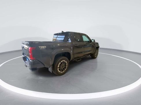 Certified 2025 Toyota Tacoma TRD Sport AWD/4WD image 8