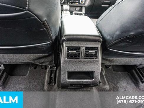 Used 2025 Mitsubishi Outlander SE FWD image 33