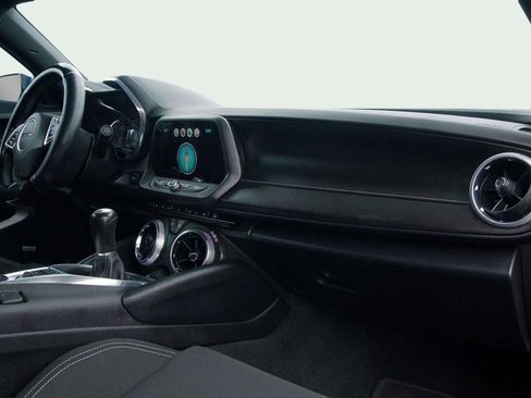 Used 2016 Chevrolet Camaro LT w/ Technology Package image 21