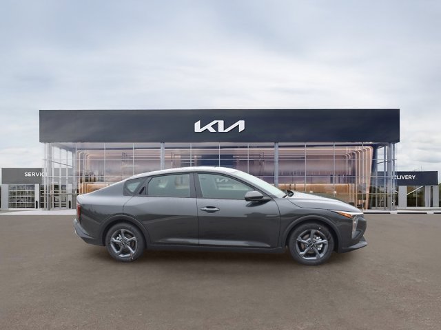 New 2026 Kia K4 FWD image 2