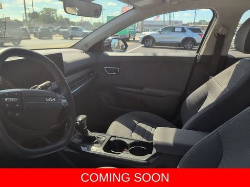 Used 2025 Kia K4 EX FWD image 4
