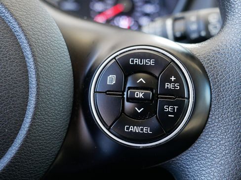 Used 2021 Kia Soul LX image 29