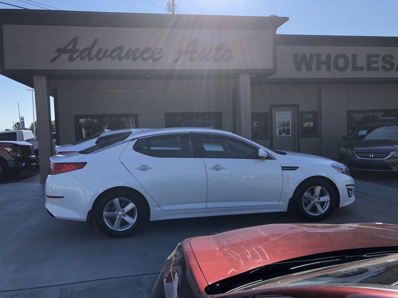 Used 2015 Kia Optima LX FWD image 1