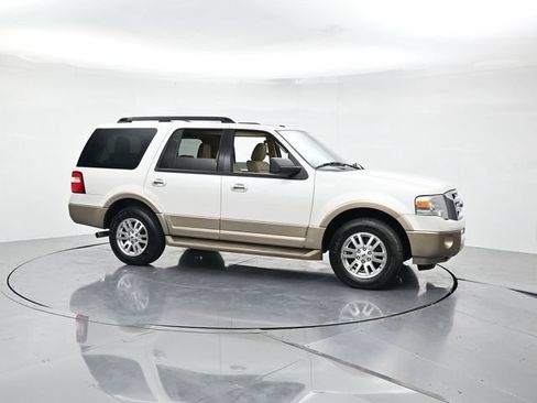 Used 2012 Ford Expedition XLT RWD image 3