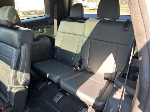 Used 2025 Hyundai Santa Fe Calligraphy AWD/4WD image 30