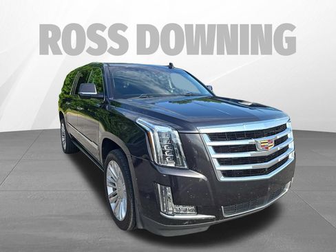 Used 2017 Cadillac Escalade ESV Premium Luxury AWD/4WD image 3