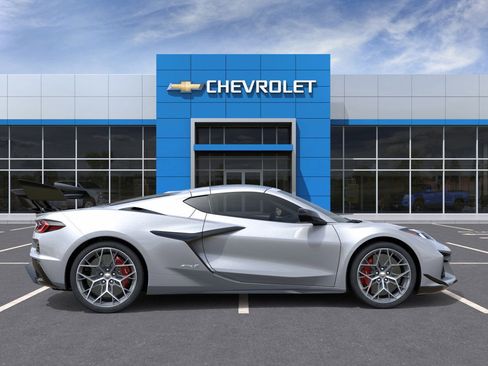 New 2026 Chevrolet Corvette ZR1 w/ ZR1 Carbon Fiber Aero Package image 5