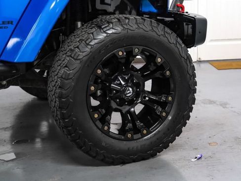Used 2016 Jeep Wrangler Unlimited Rubicon AWD/4WD image 44