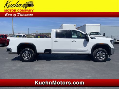 Used 2024 GMC Sierra 3500 SLE w/ SLE Convenience Package image 1