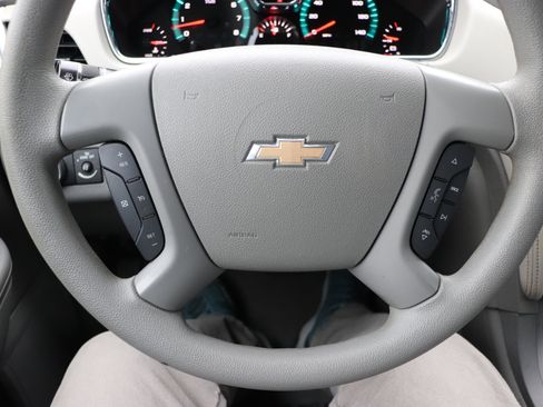 Used 2017 Chevrolet Traverse LS image 30