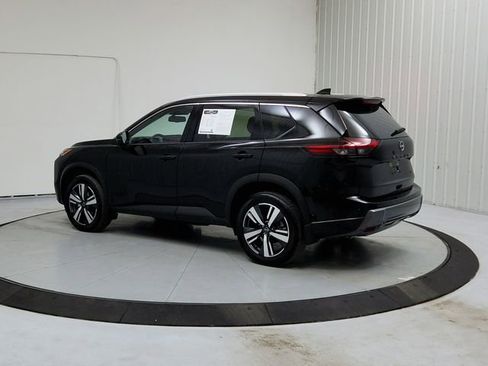 Used 2025 Nissan Rogue SL w/ SL Premium Package image 5