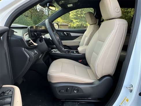 New 2026 Buick Enclave Preferred image 13