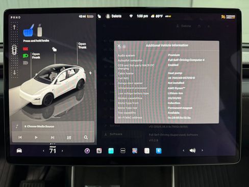 Used 2026 Tesla Model Y Long Range image 23