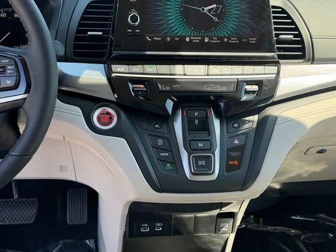 Used 2026 Honda Odyssey EX-L image 17