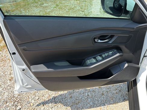 Used 2024 Honda Accord EX image 16