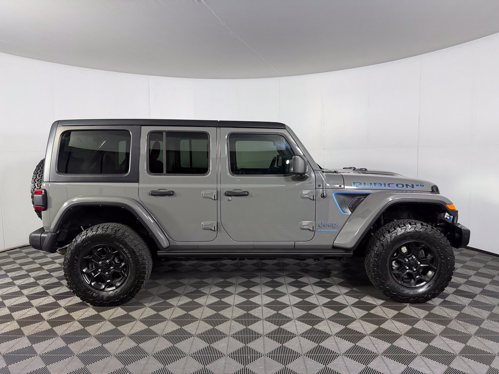 Used 2023 Jeep Wrangler Unlimited Rubicon 4xe AWD/4WD image 5