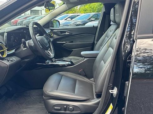 Certified 2024 Chevrolet Trax ACTIV w/ Driver Confidence Package FWD image 18