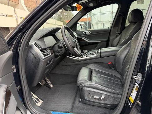 Used 2021 BMW X5 xDrive40i w/ M Sport Package image 9