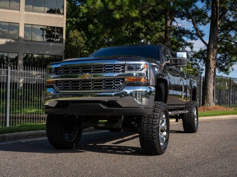 Used 2016 Chevrolet Silverado 1500 LT w/ All Star Edition AWD/4WD image 2