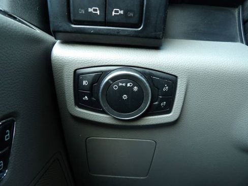 Used 2017 Ford F150 XL w/ XL Power Equipment Group AWD/4WD image 20