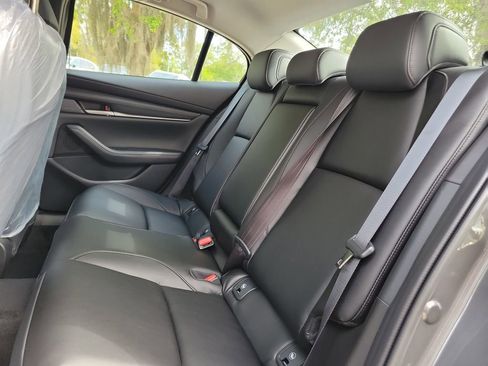 New 2026 MAZDA MAZDA3 2.5 S Sedan w/ Preferred Pkg image 9