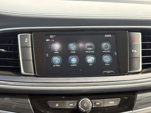 Used 2019 Buick Enclave Essence FWD image 30