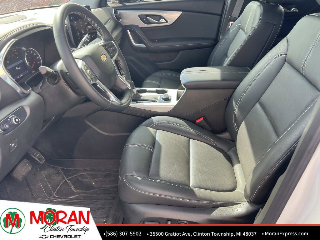 Used 2024 Chevrolet Blazer LT w/ Midnight/Sport Edition AWD/4WD image 17