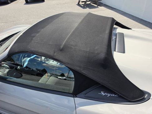 Used 2021 Porsche 718 Boxster Spyder RWD image 9