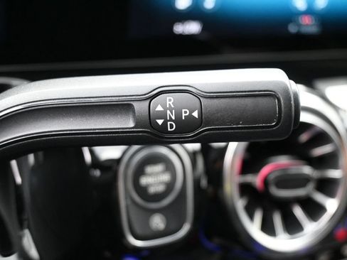 Used 2022 Mercedes-Benz GLA 250 4MATIC w/ Premium Package image 16