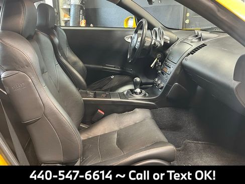 Used 2005 Nissan 350Z Touring w/ (K96) Aerodynamics Pkg image 18