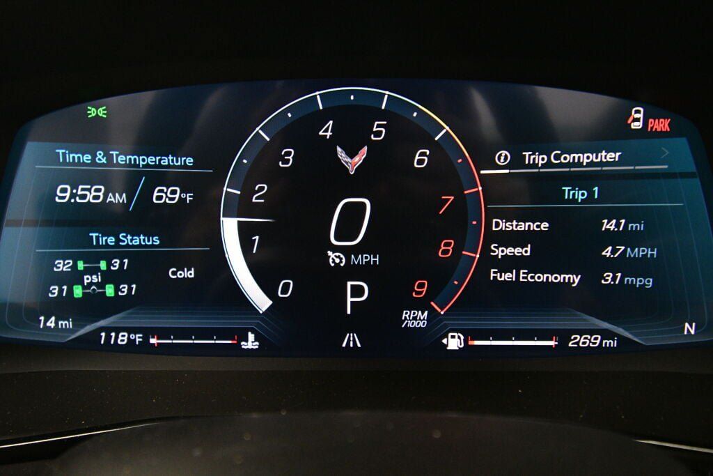Used 2024 Chevrolet Corvette Z06 RWD image 19