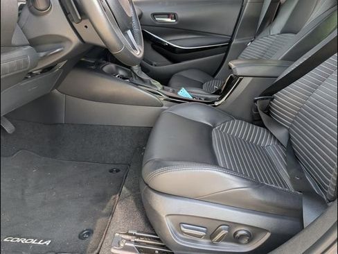 Used 2022 Toyota Corolla XSE image 9