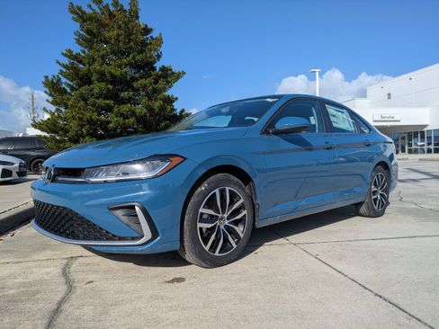 New 2026 Volkswagen Jetta SE FWD image 8
