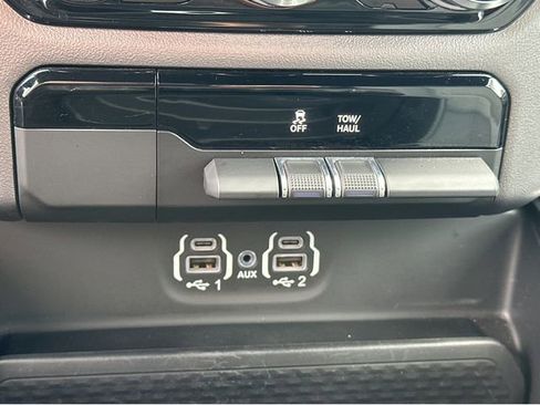Used 2023 RAM 1500 Big Horn AWD/4WD image 19