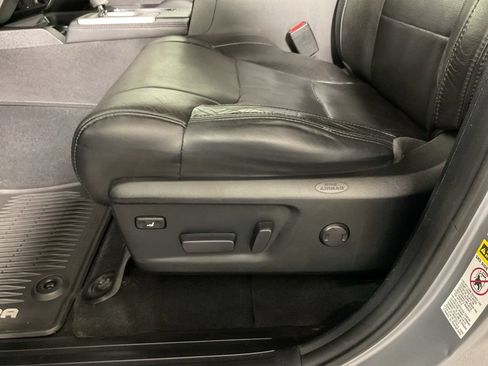 Used 2015 Toyota Tundra Platinum AWD/4WD image 21