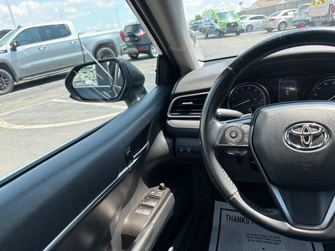 Used 2021 Toyota Camry SE FWD image 20